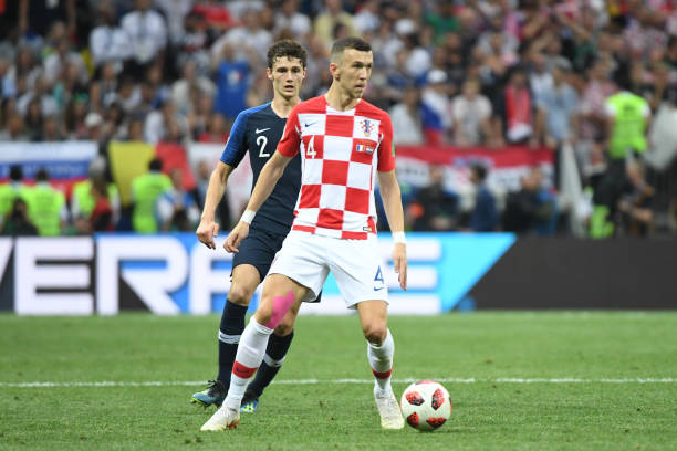 個值得深思 個值得深思